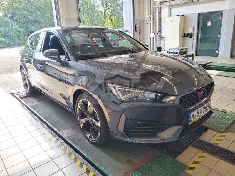Cupra Leon 2.0 TSI 2022