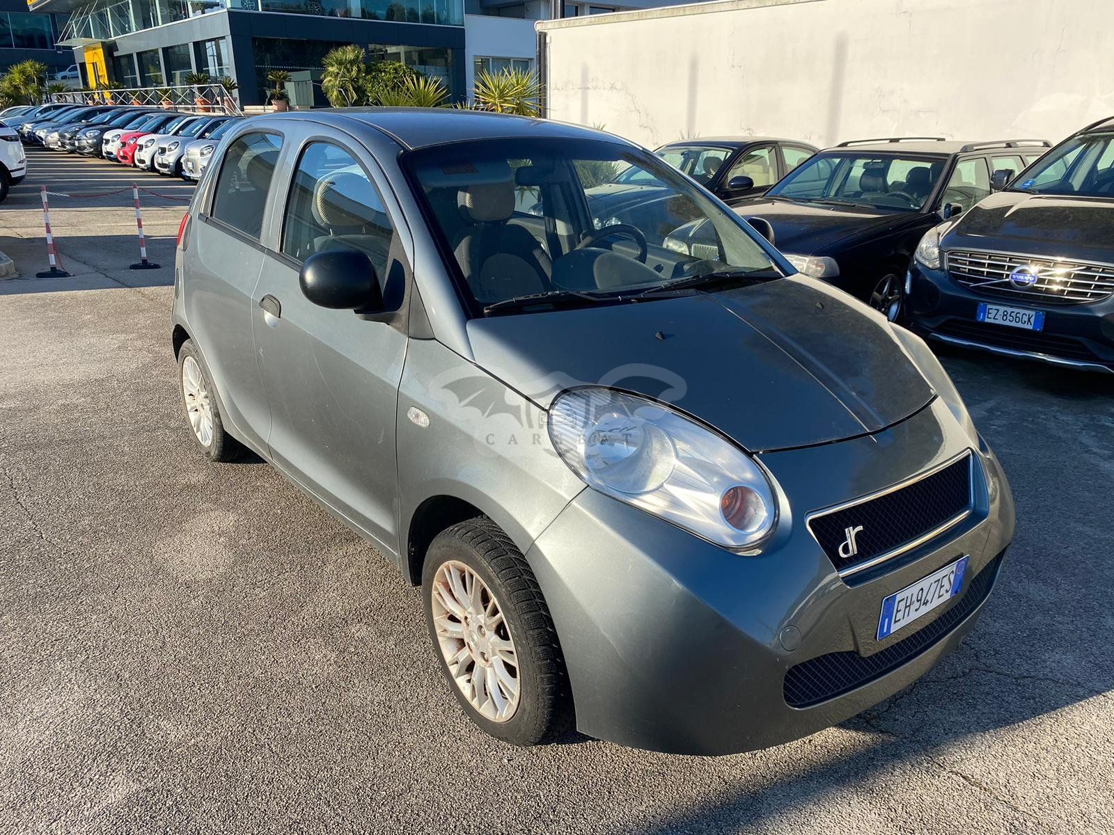 DR Automobiles 1.0 2010