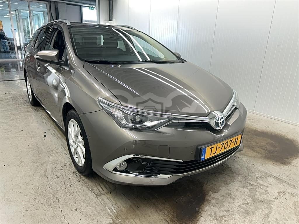 Toyota Auris Touring Sports 1.8 Executive 2018