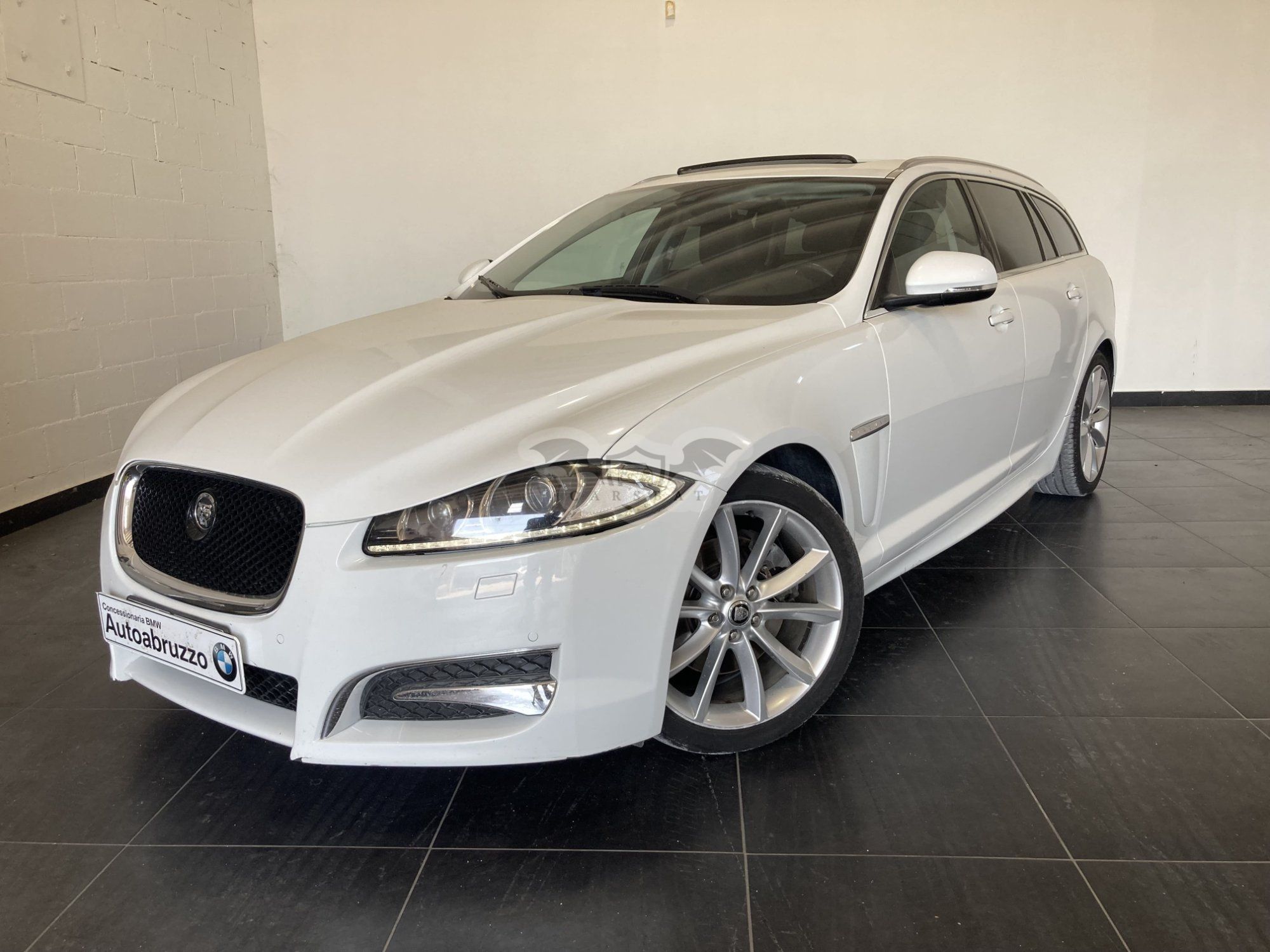 Jaguar XF Sportbrake 2.2d 2013