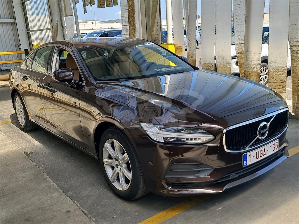 Volvo S90 D3 Momentum 2018