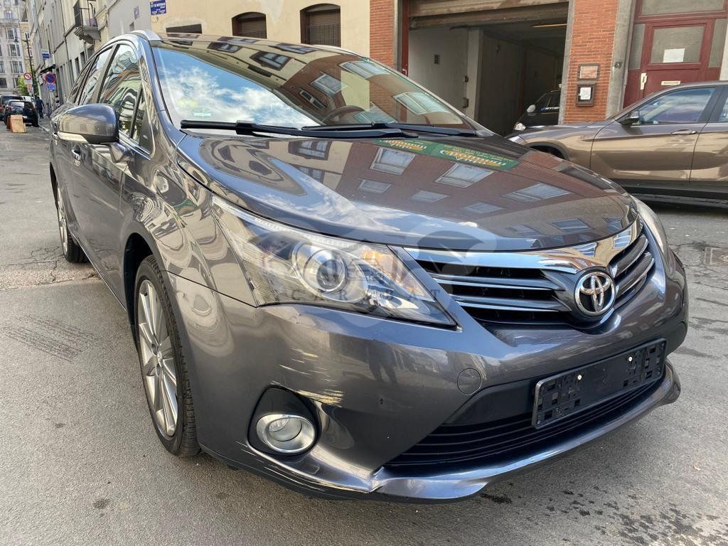 Toyota Avensis 2.0 D-4D 2012