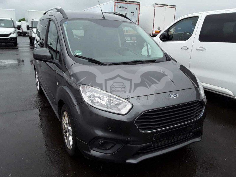 Ford Tourneo Courier 1.0 EcoBoost Titanium 2018