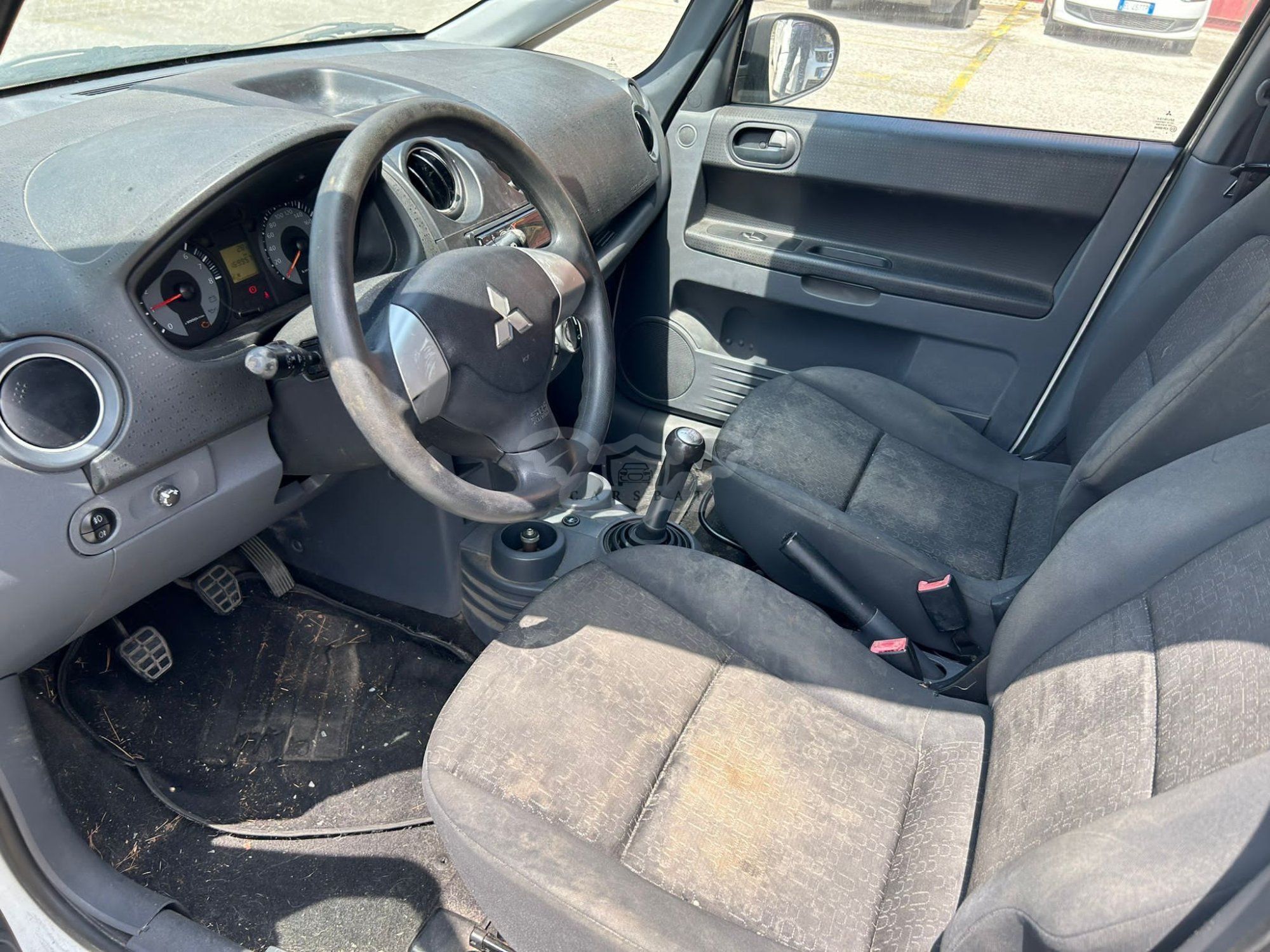 Mitsubishi Colt 1.1 Inform 2011