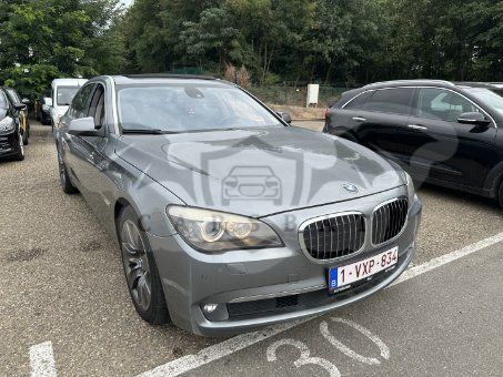 BMW 7 Series Long 730d 2012