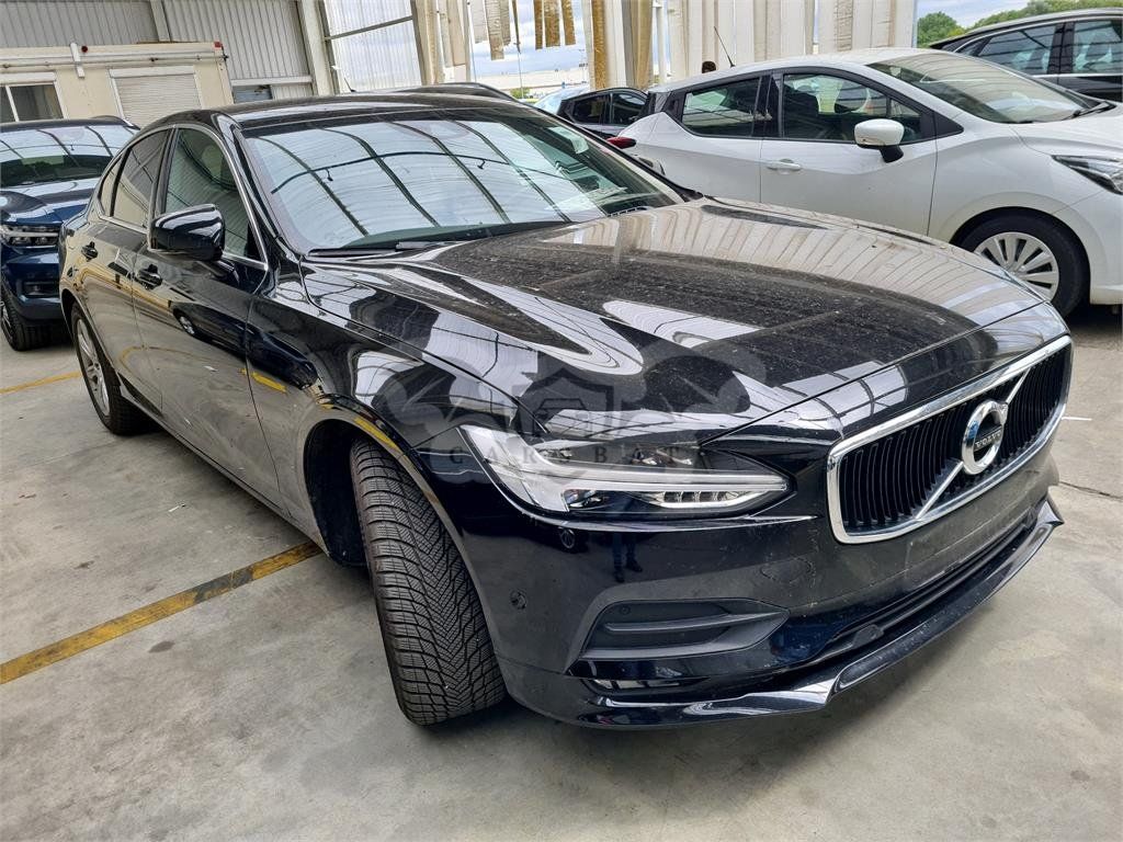 Volvo S90 D3 Momentum 2018
