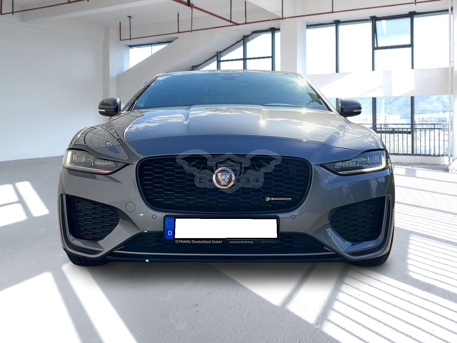 Jaguar XE R-Dynamic S 2019