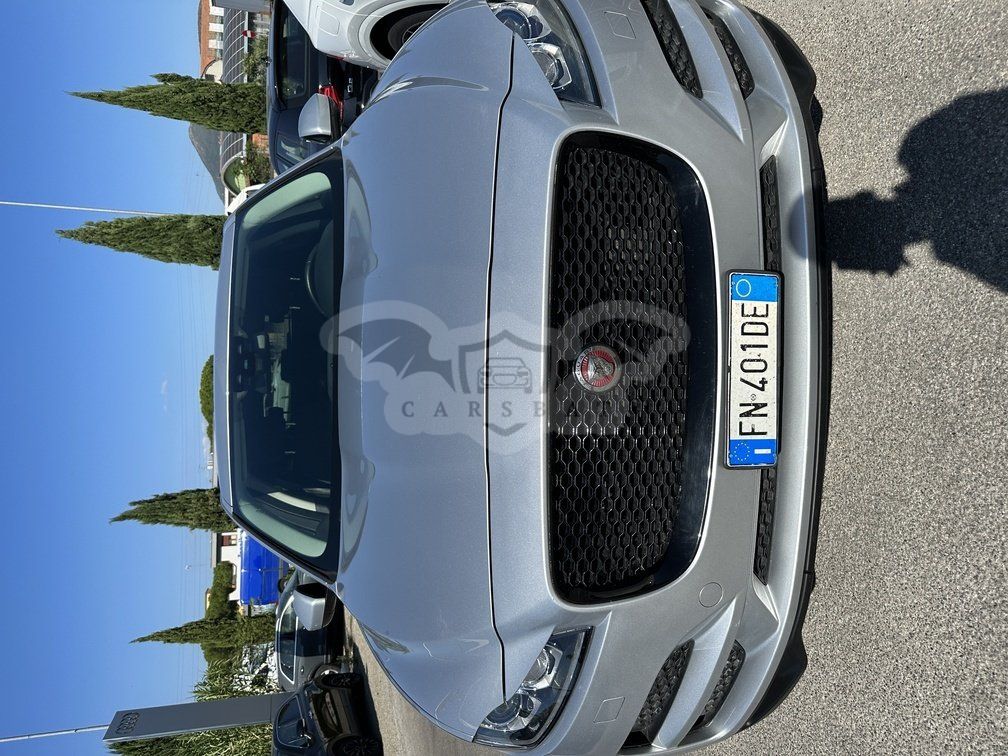 Jaguar F-Pace 2.0d Pure 2018