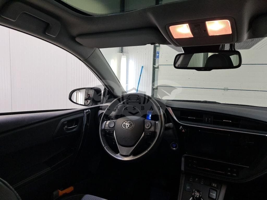 Toyota Auris Touring Sports 1.8 Executive 2018