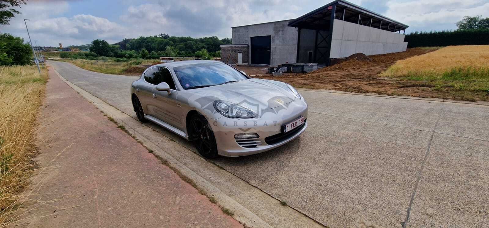Porsche Panamera 4S 2010
