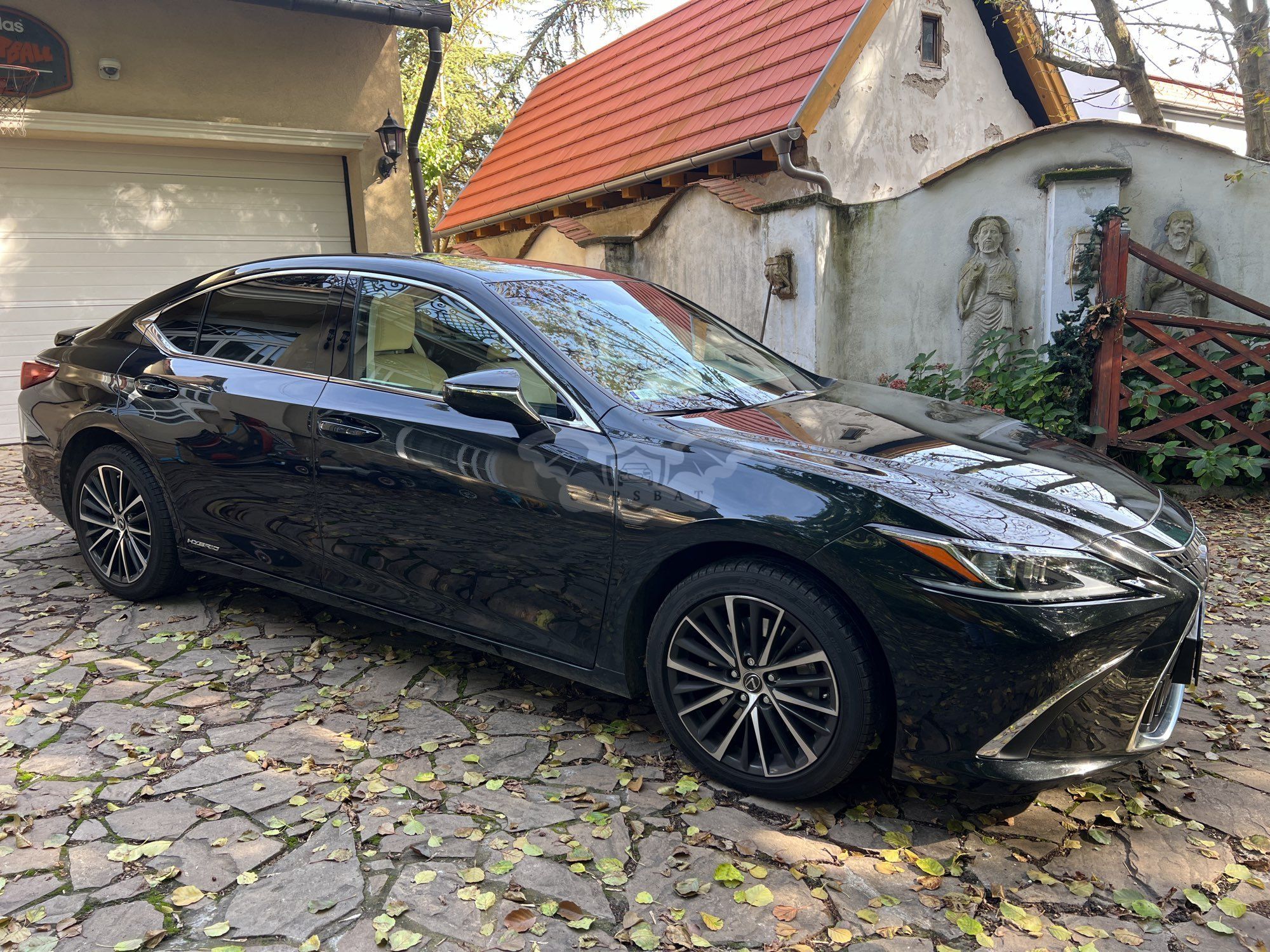 Lexus ES 300h Takumi 2021