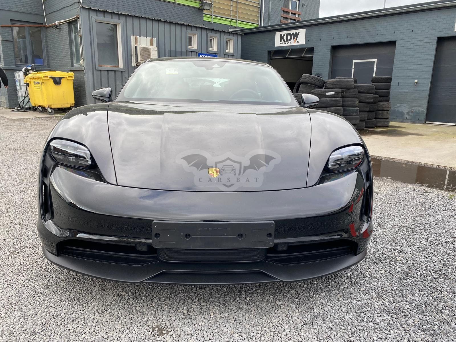 Porsche Taycan 2021