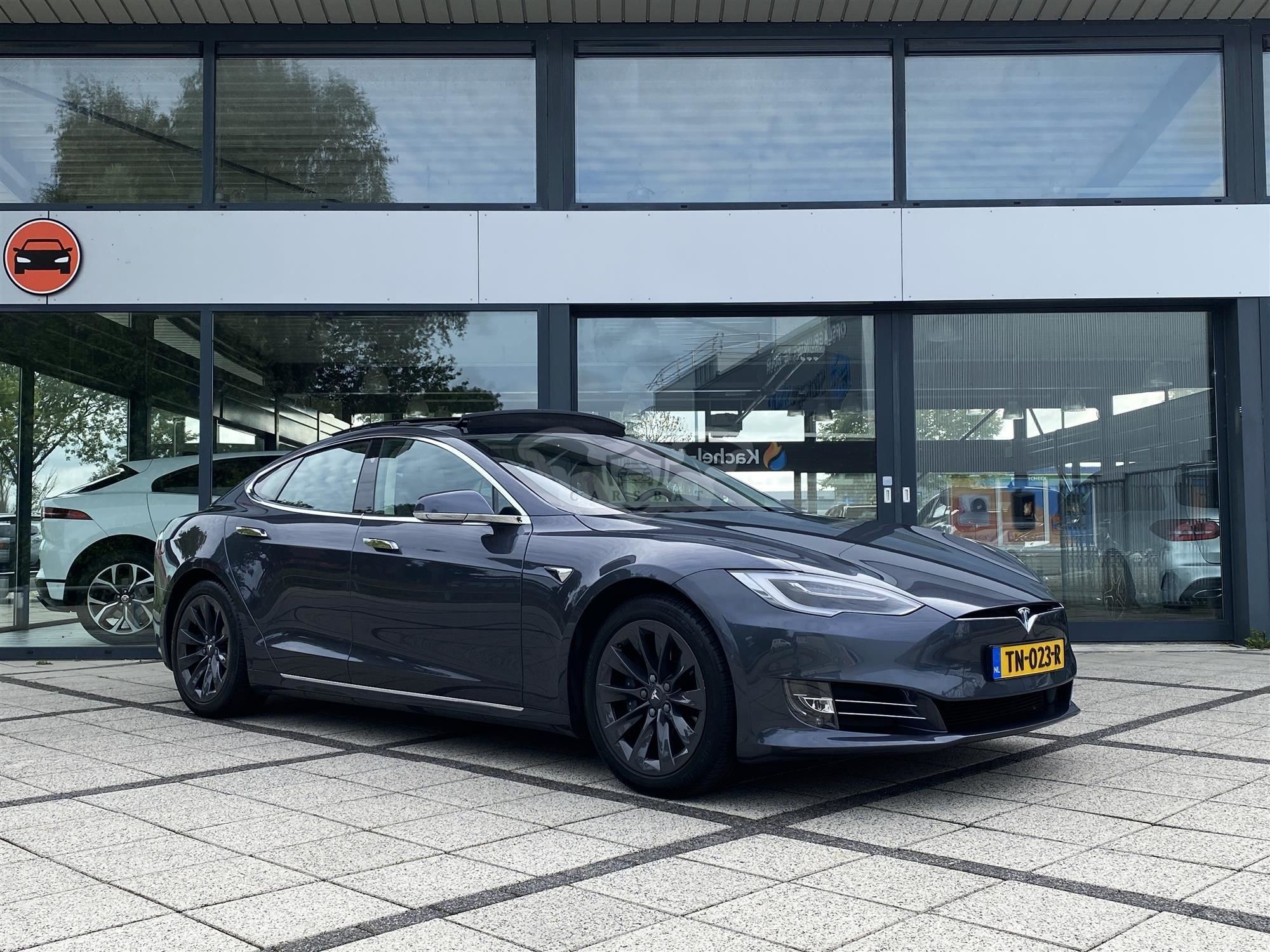Tesla Model S 75D 75 kWh 2018