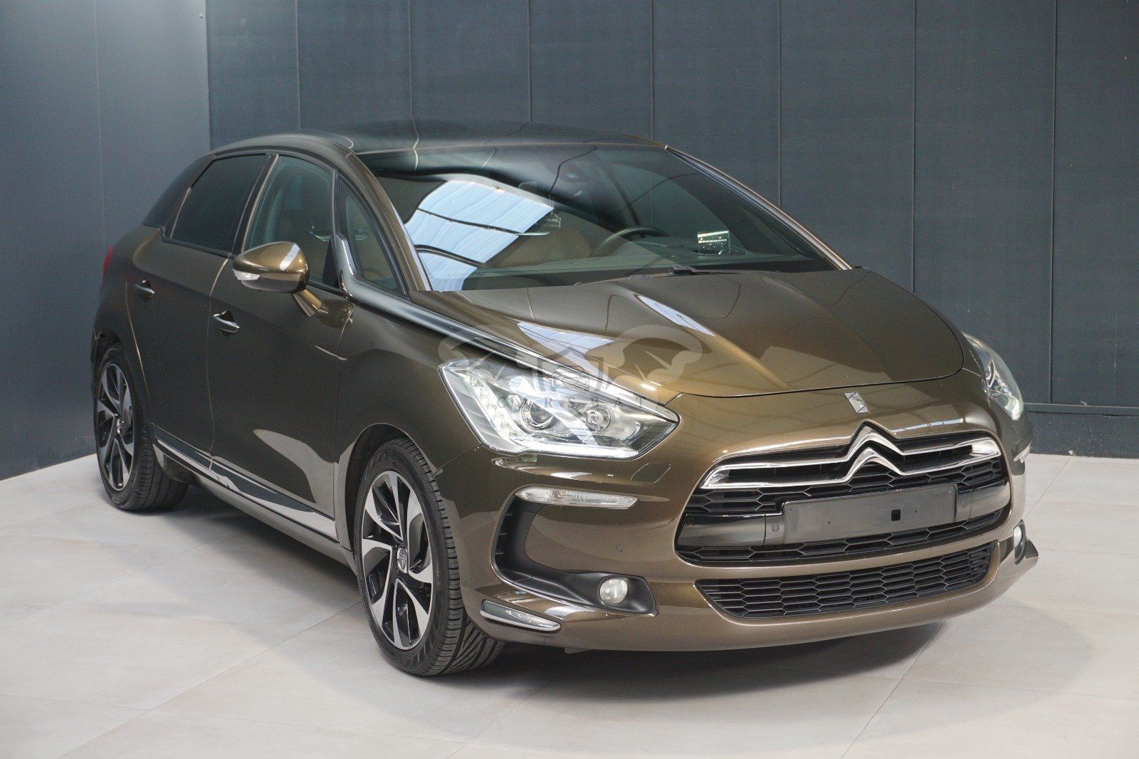 Citroën DS5 1.6 THP So Chic 2013