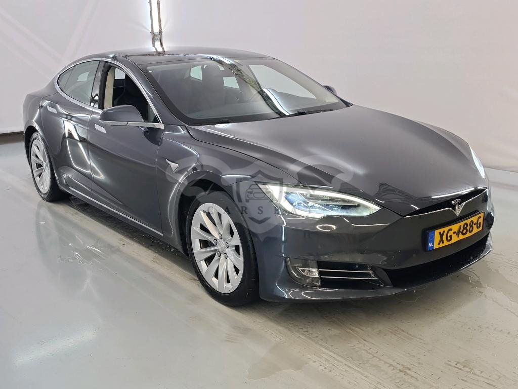 Tesla Model S 2018