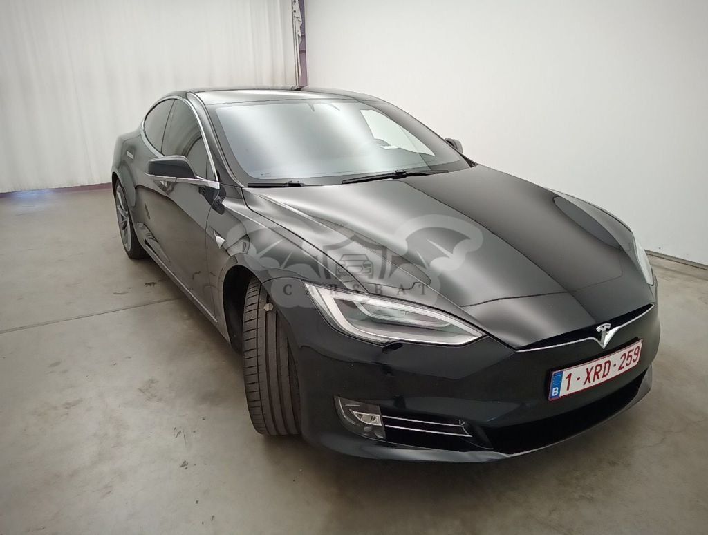 Tesla Model S 2020