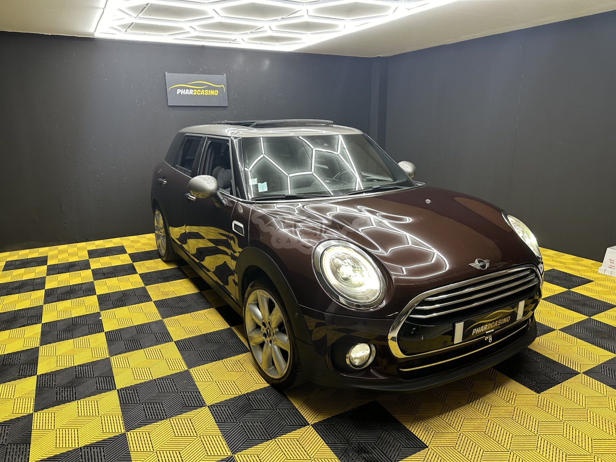 Mini Clubman Cooper D 2.0 Red Hot Chili 2017