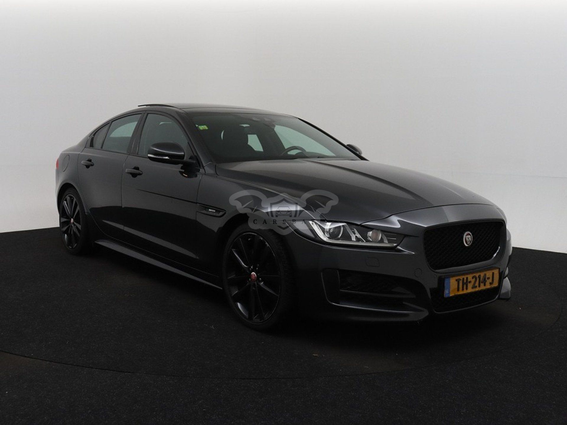 Jaguar XE 2.0 Portfolio 2018