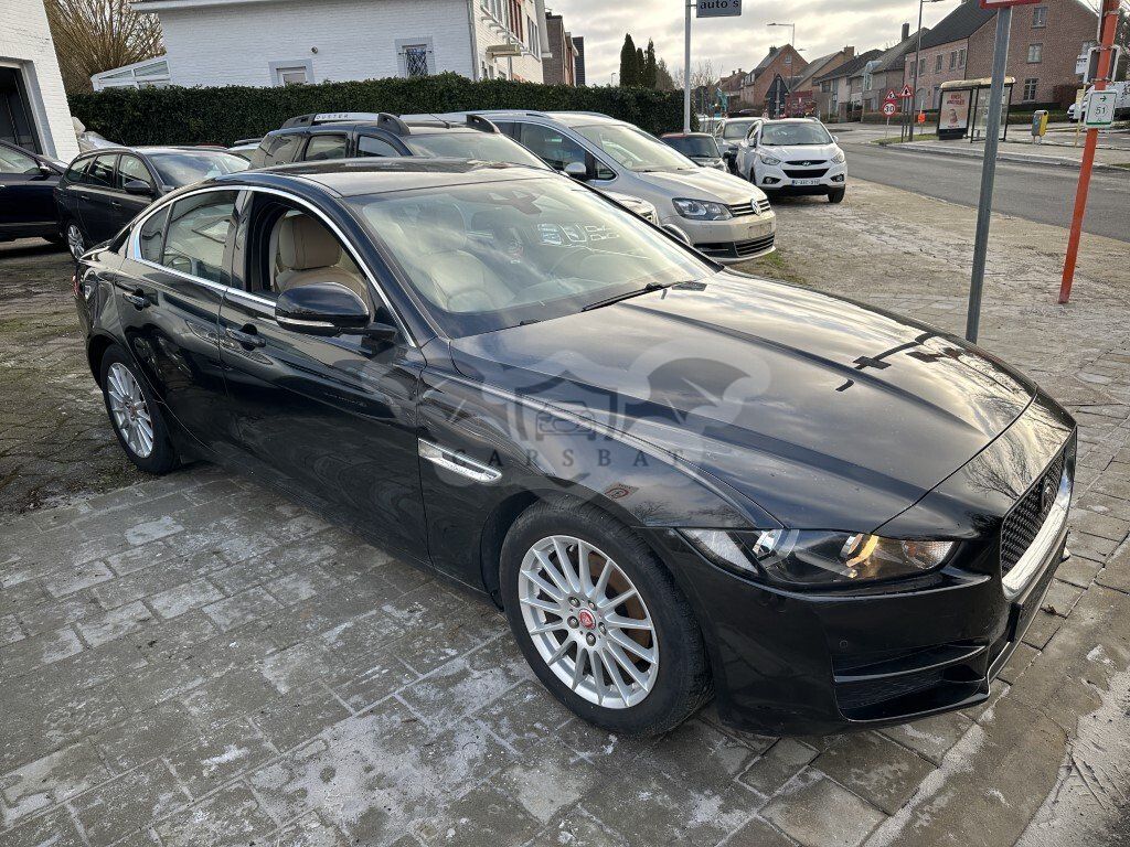 Jaguar XE 2.0d 2015