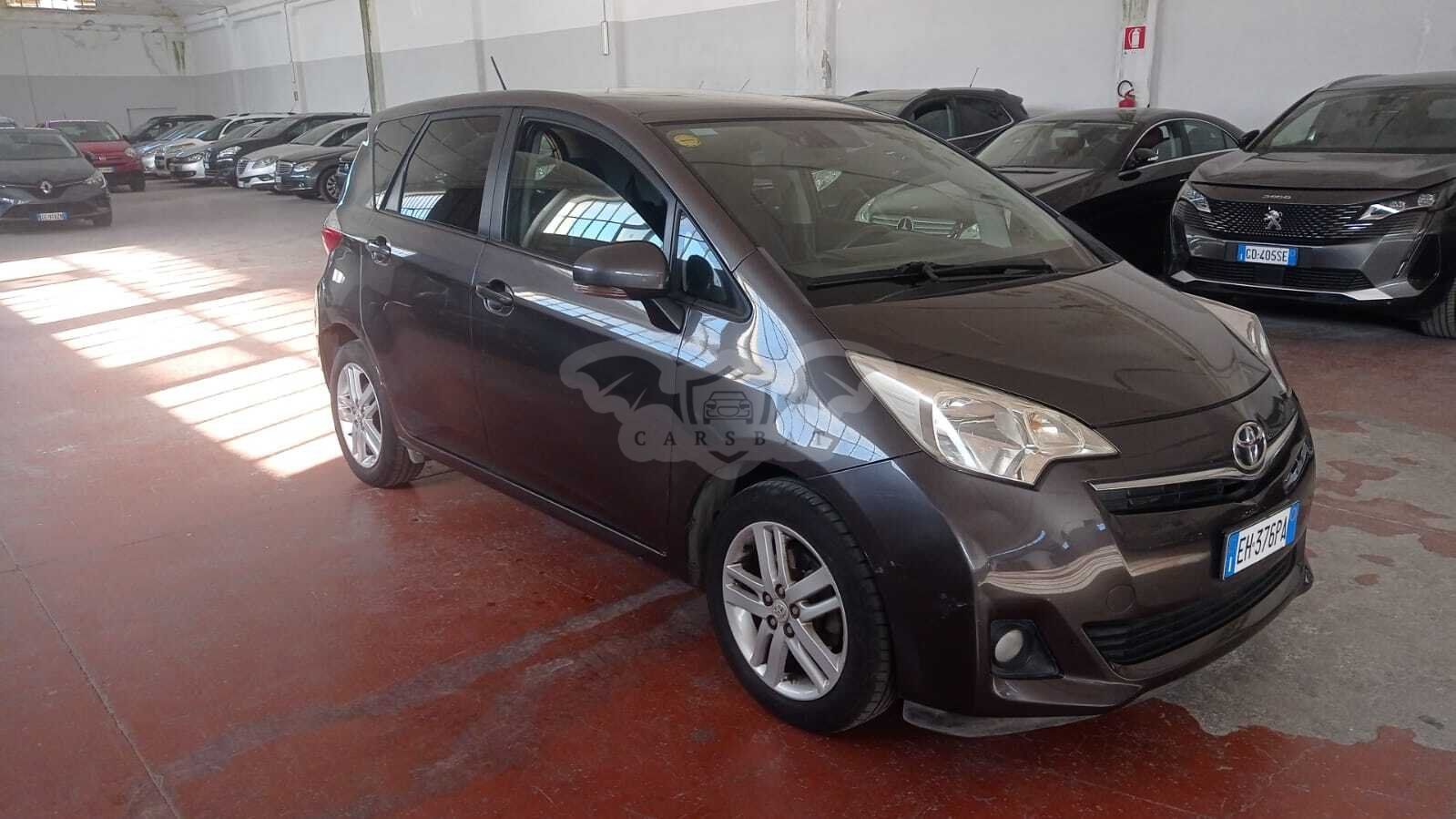 Toyota Verso 1.3 Active 2011