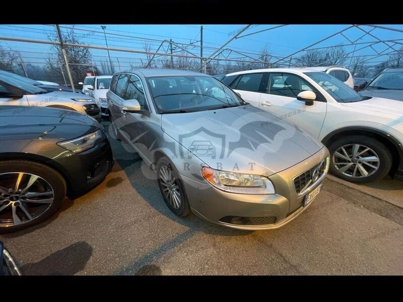 Volvo V70 2.4D Momentum 2009