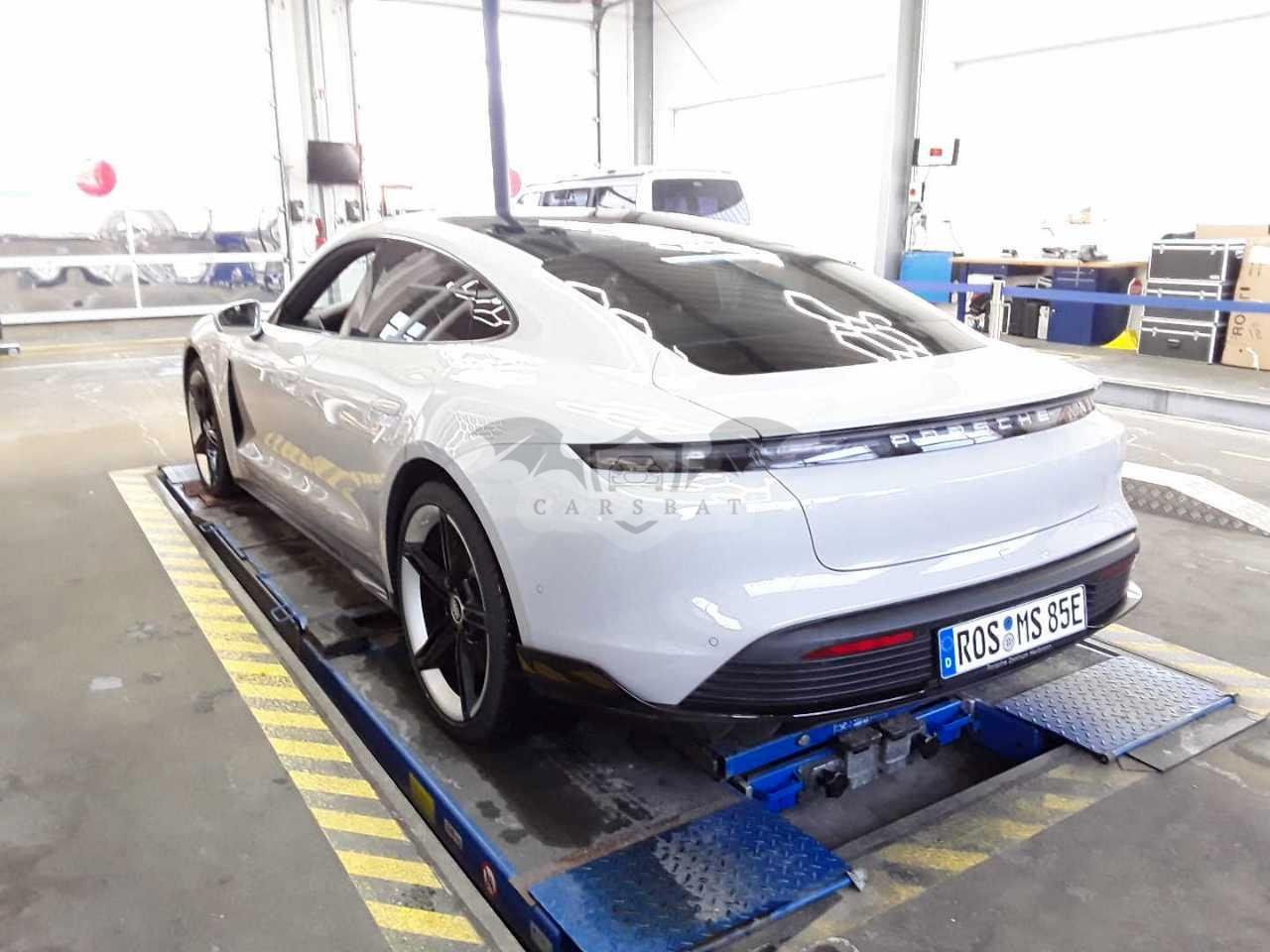 Porsche Taycan 2023