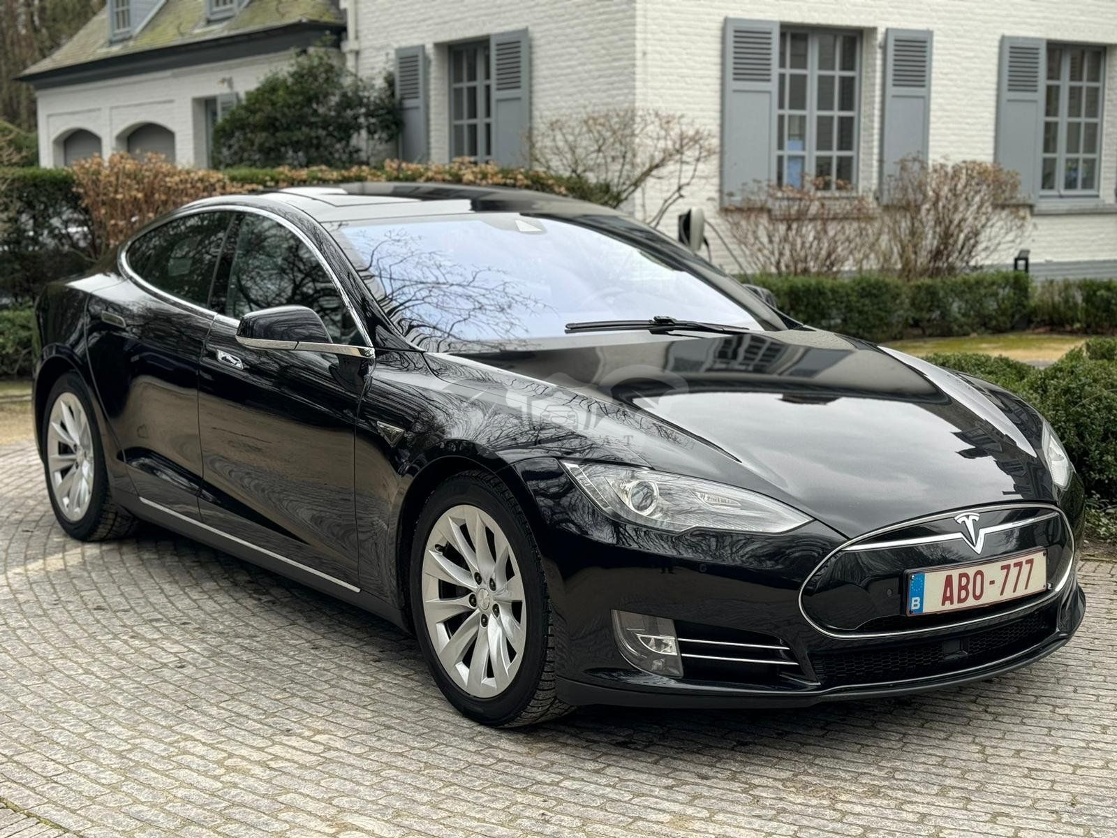 Tesla Model S 90D 90 kWh 2015
