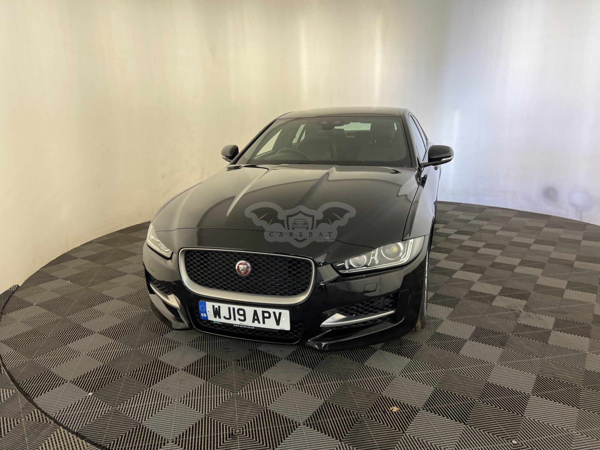 Jaguar XE 2.0d R Sport 2019