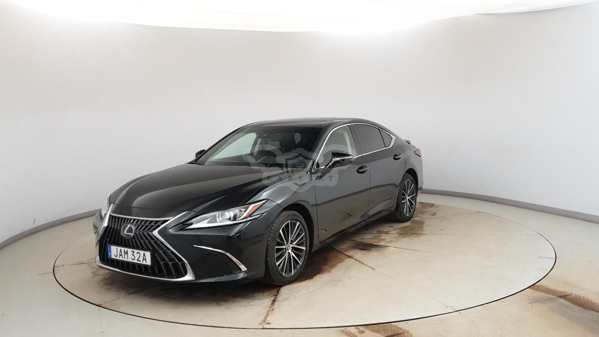 Lexus ES 300h 2023