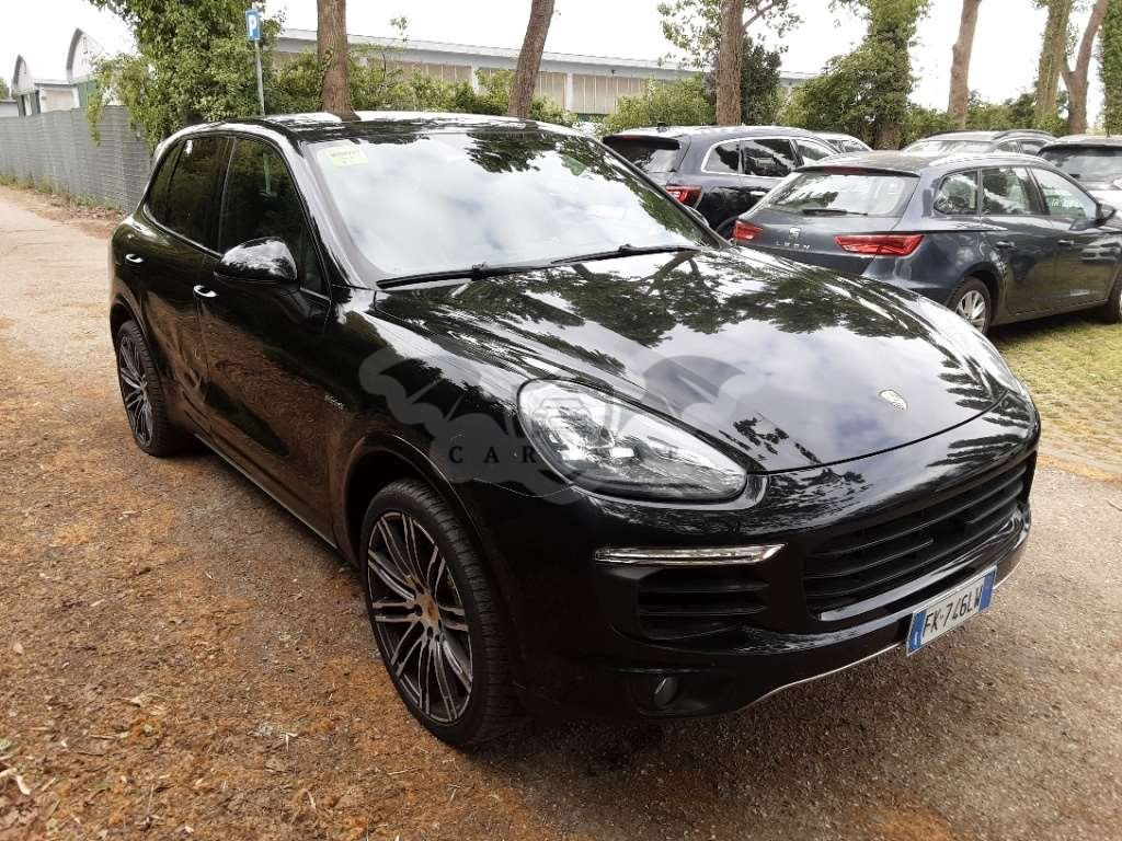 Porsche Cayenne S Platinum Edition 2017