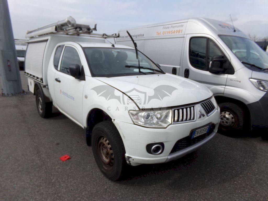 Mitsubishi L200 2.5 DI-D Invite 2013