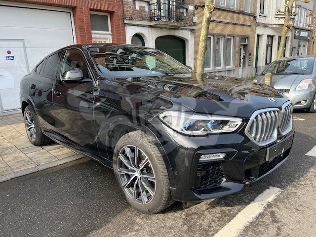 BMW X6 40i 2021