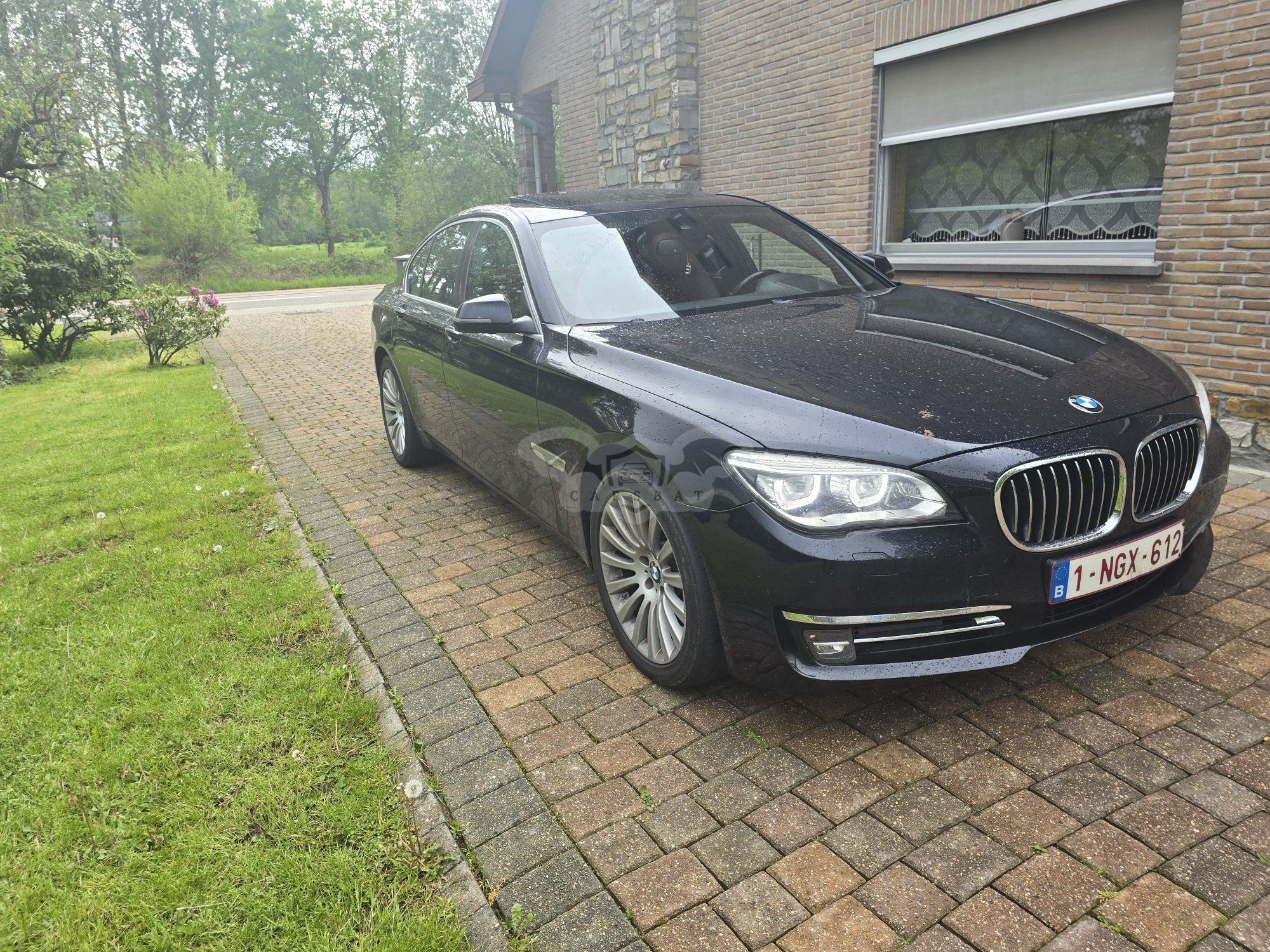 BMW 7 Series 730d Luxury 2012