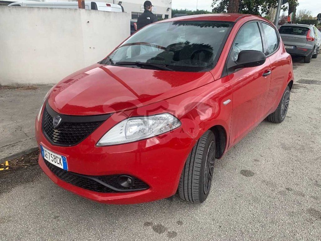 Lancia Ypsilon 1.2 Silver 2021