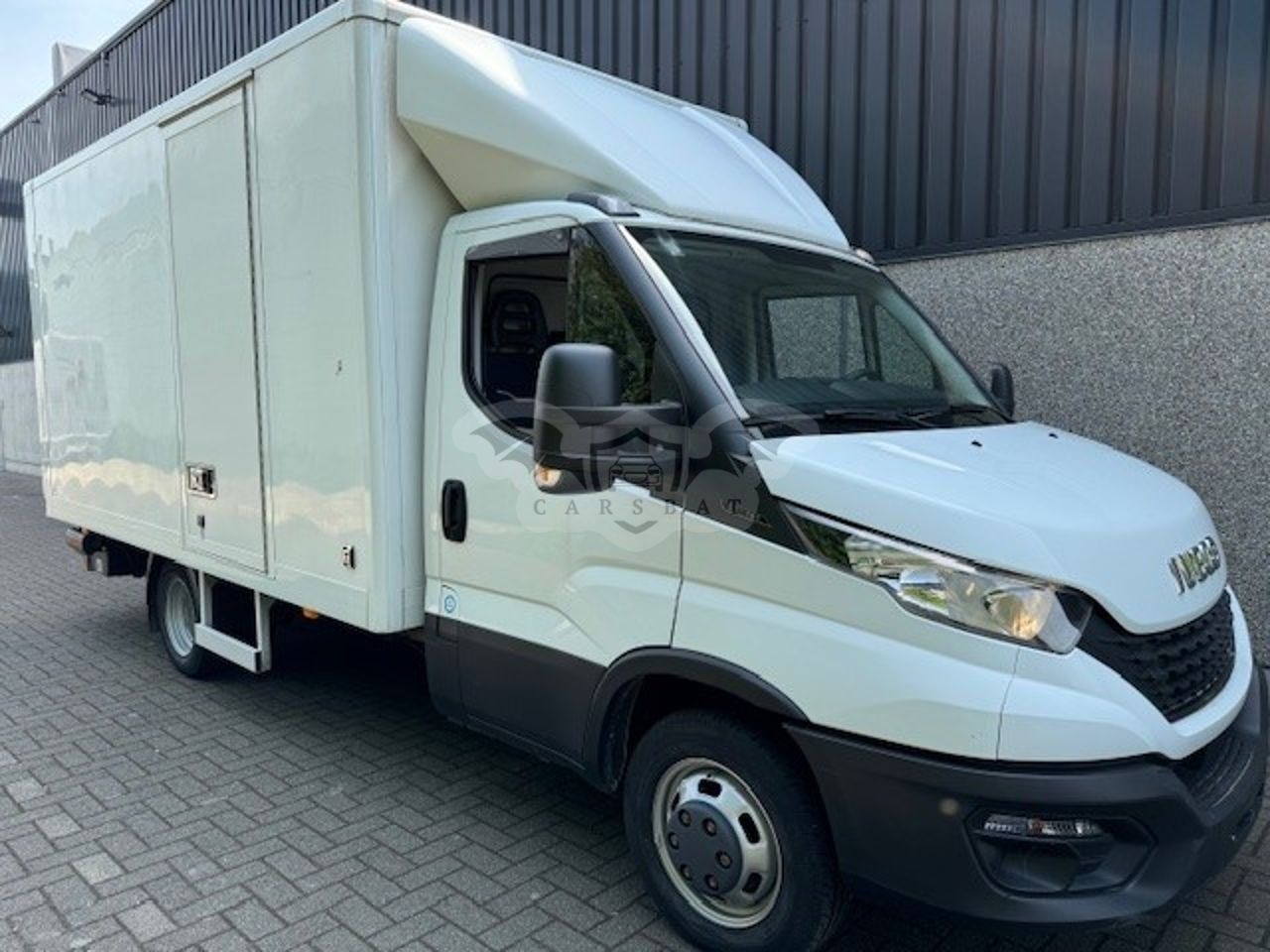 Iveco Daily box 2.3 2020