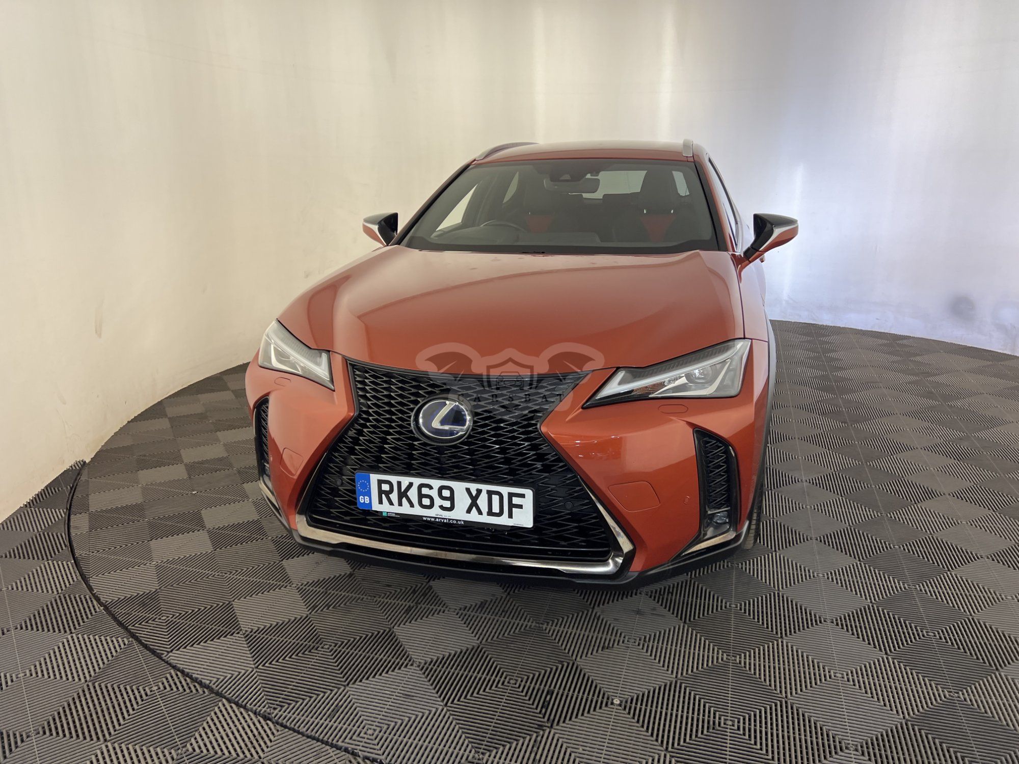 Lexus UX 250h F-Sport 2019