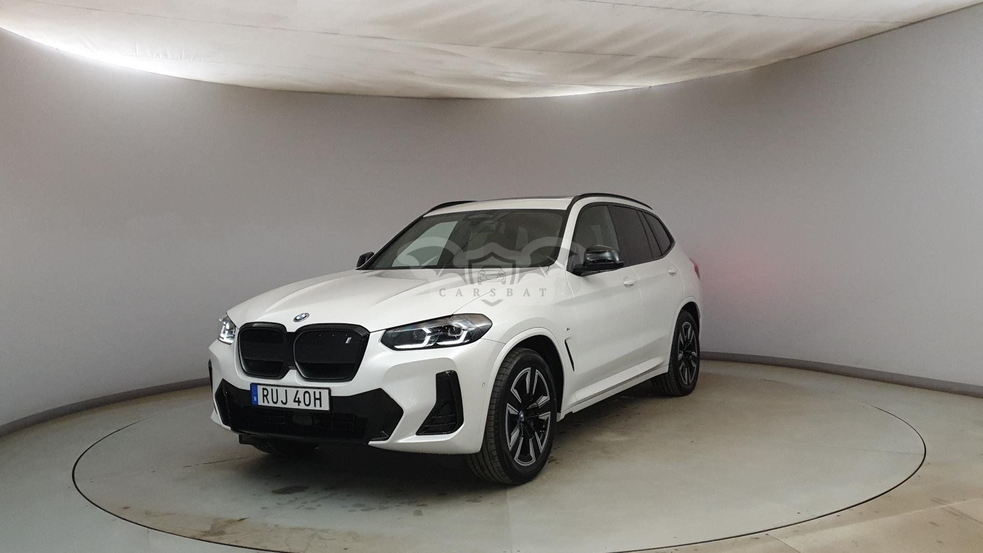 BMW iX3 2024