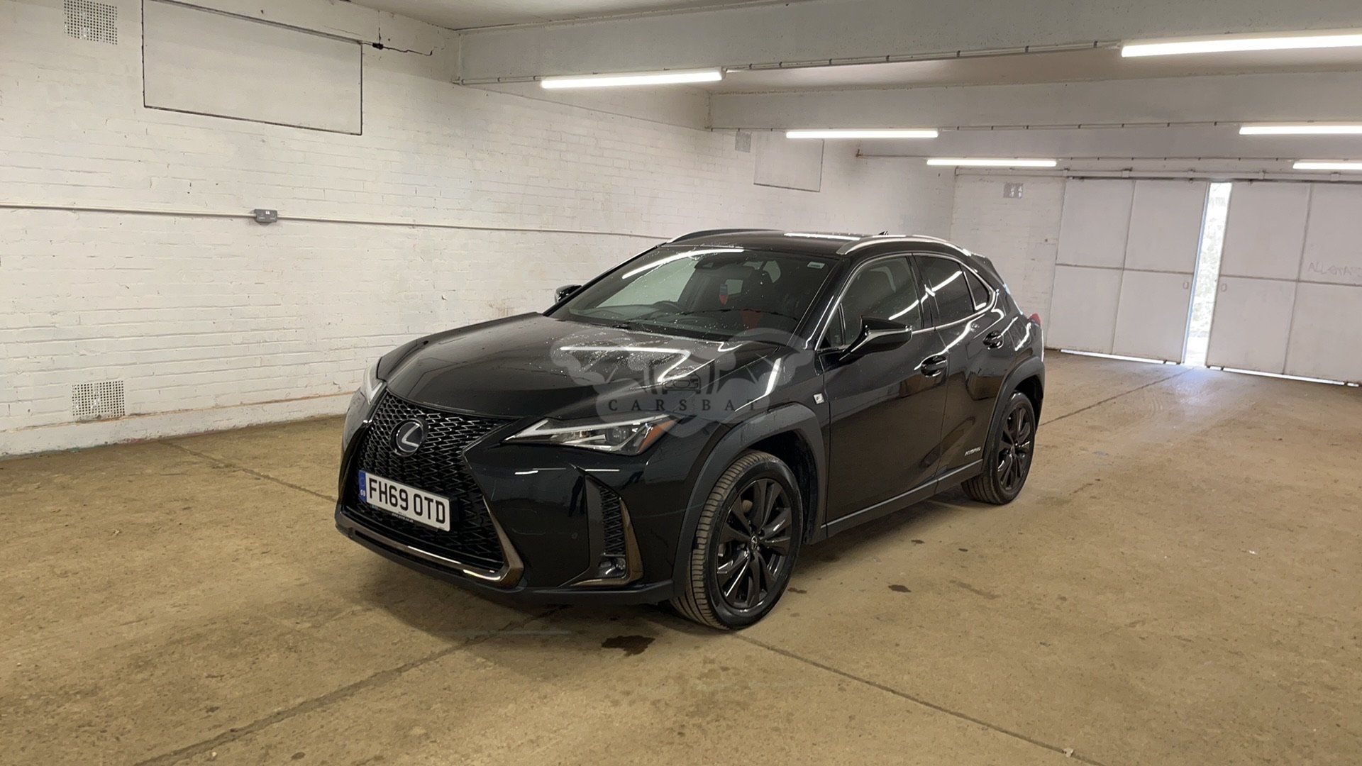 Lexus UX 250h F-Sport 2020