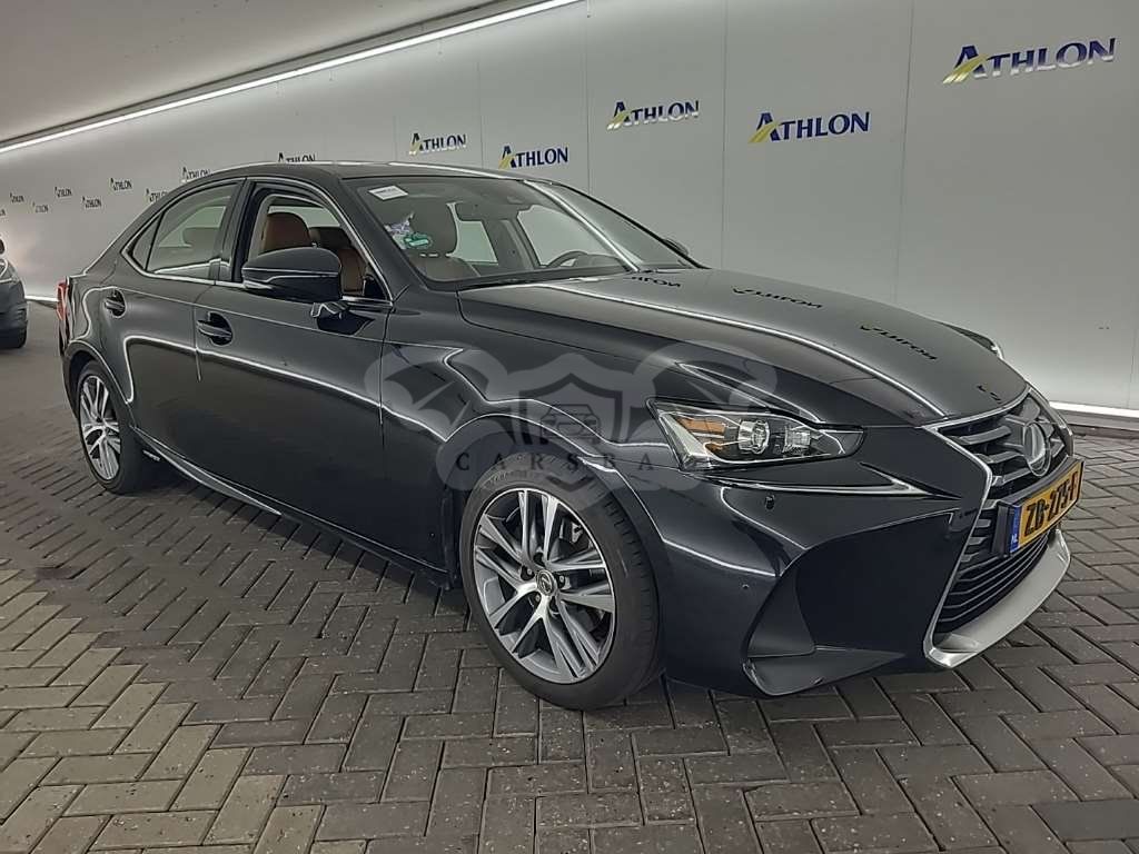 Lexus IS 300h 2019