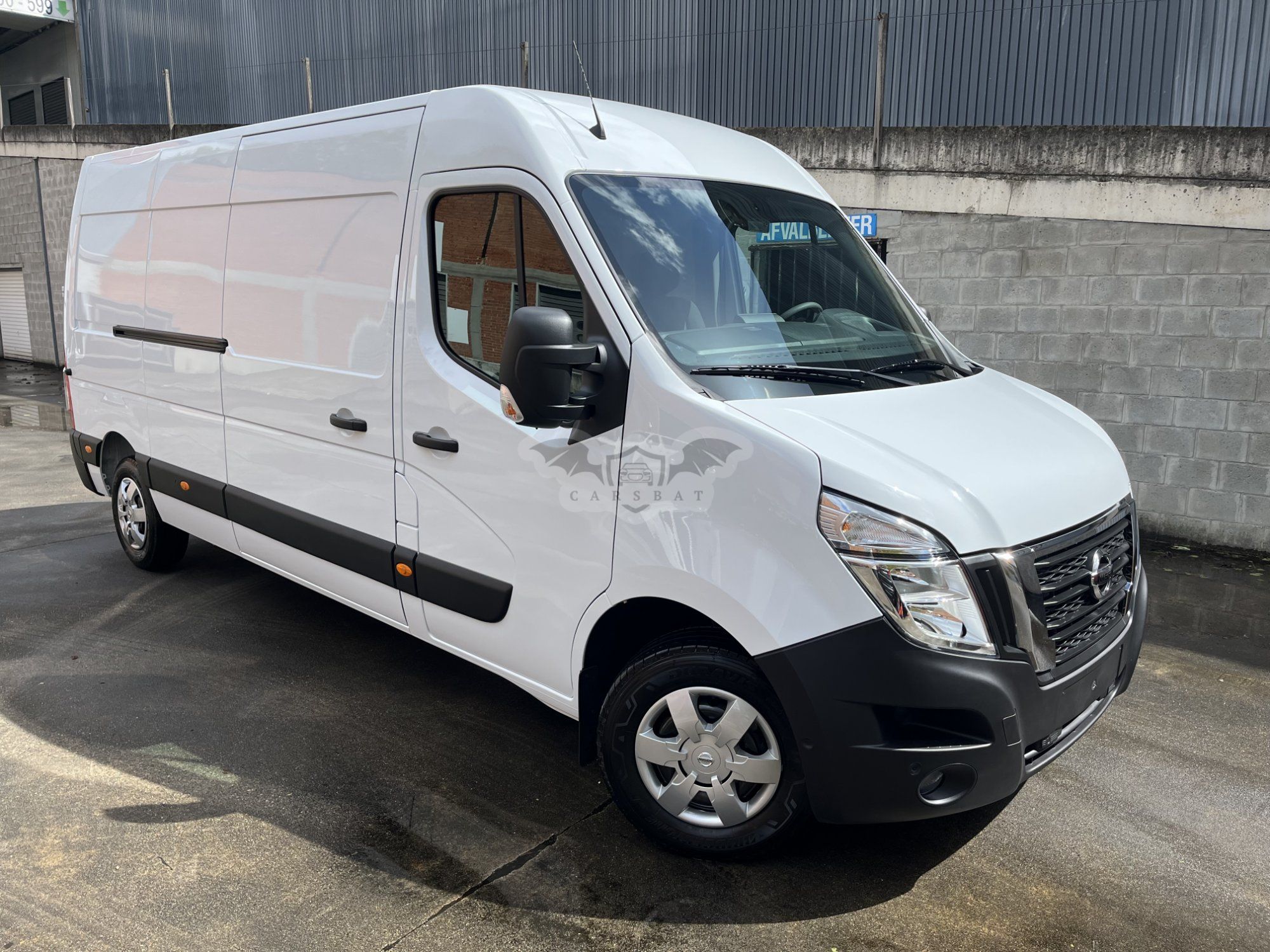 Nissan Interstar 2024