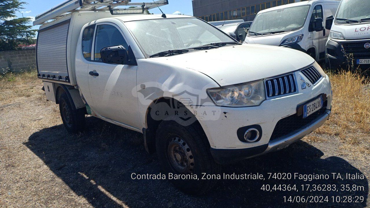 Mitsubishi L200 2.5 DI-D Invite 2013