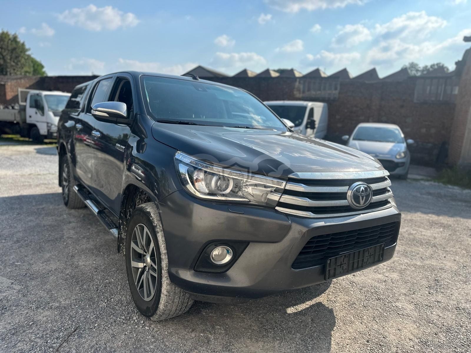 Toyota Hilux 2.4 D-4D Lounge 2017