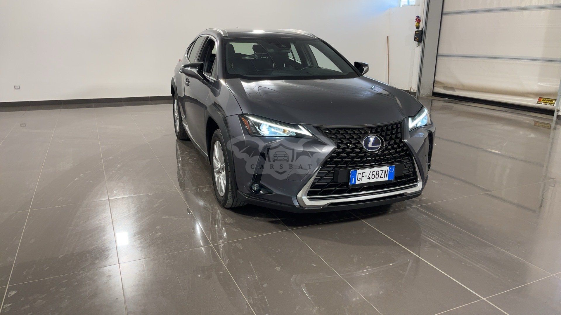 Lexus UX 250h Business 2021