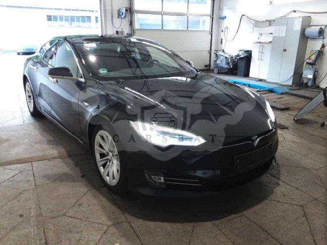 Tesla Model S 2018