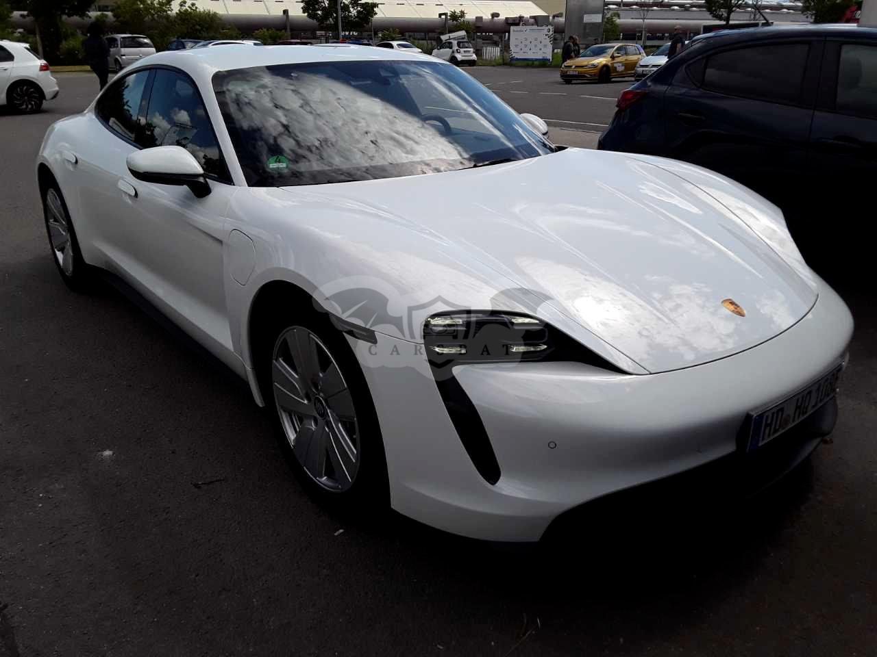Porsche Taycan 2023