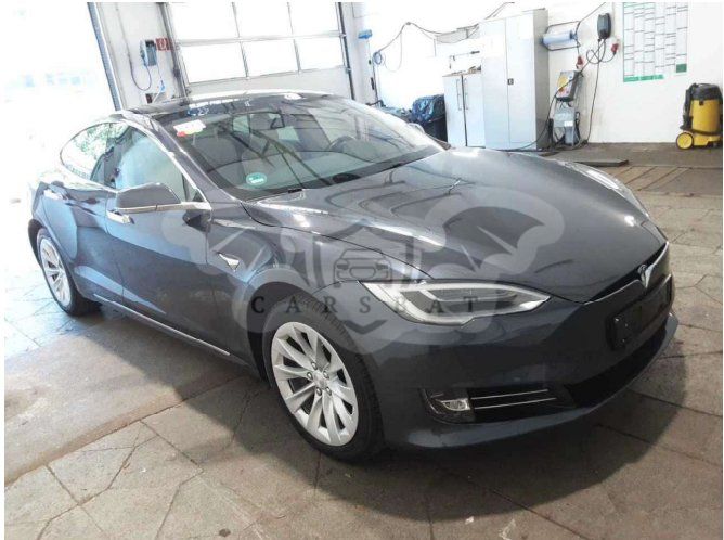 Tesla Model S 2018