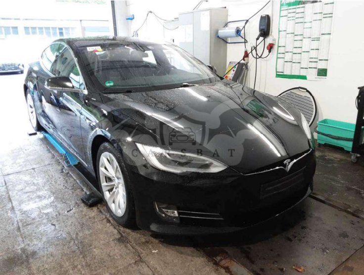 Tesla Model S 2019
