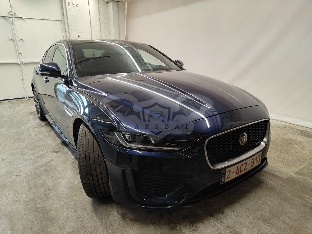 Jaguar XE 2.0d R-Dynamic HSE 2021