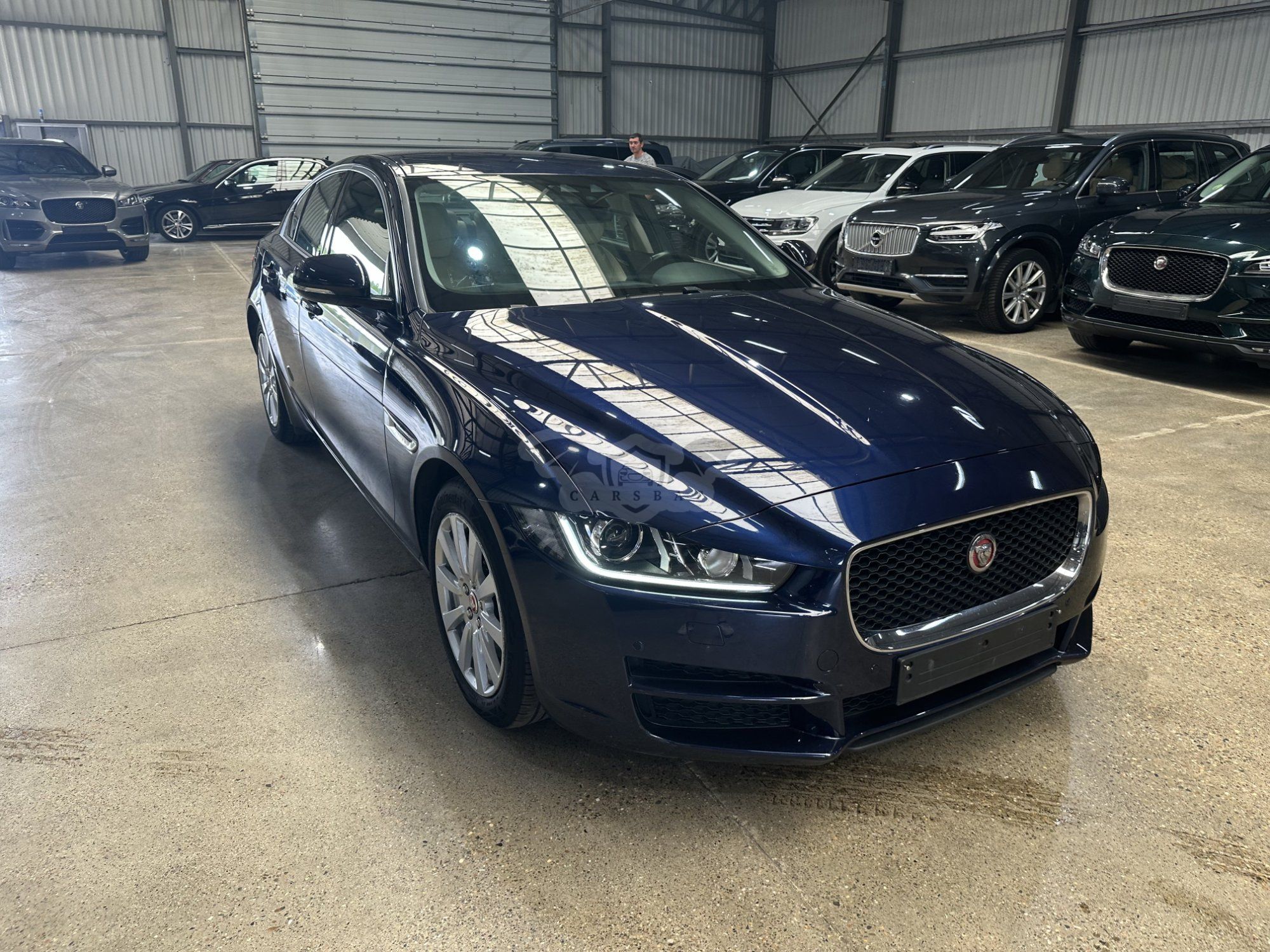 Jaguar XE 2.0i 2016