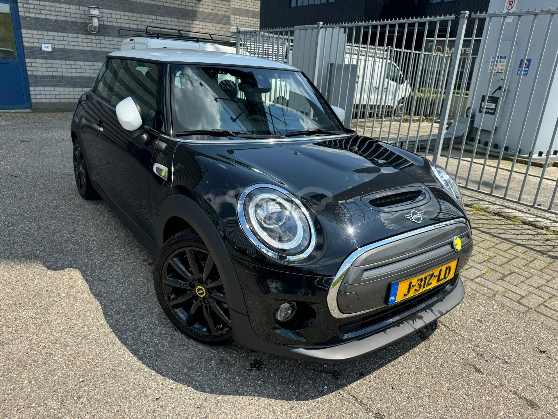Mini Electric Essential 2020